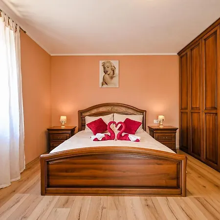 빌라 Brbon - Serene Getaway