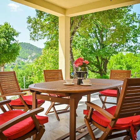 Brbon - Serene Getaway Krbune