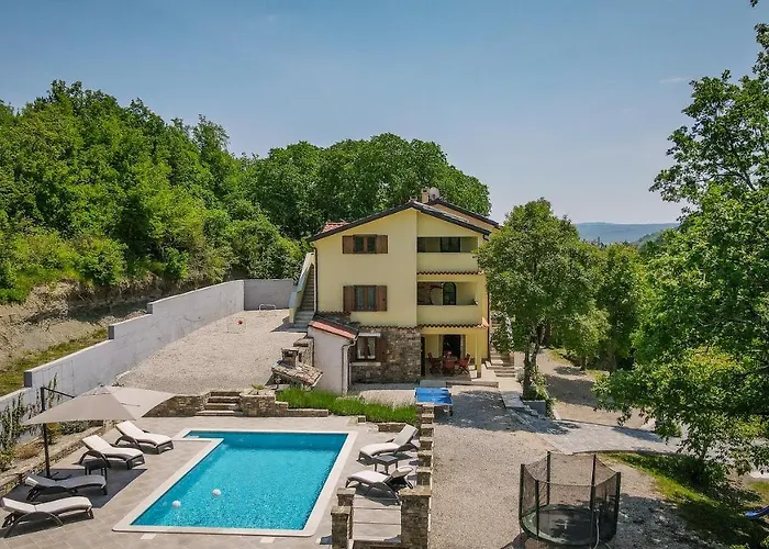 Brbon - Serene Getaway Krbune